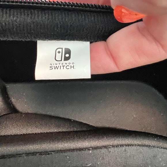 Nintendo Switch Large Protective Deluxe Travel System Hard Shell Carrying Case - Picture 5 of 6